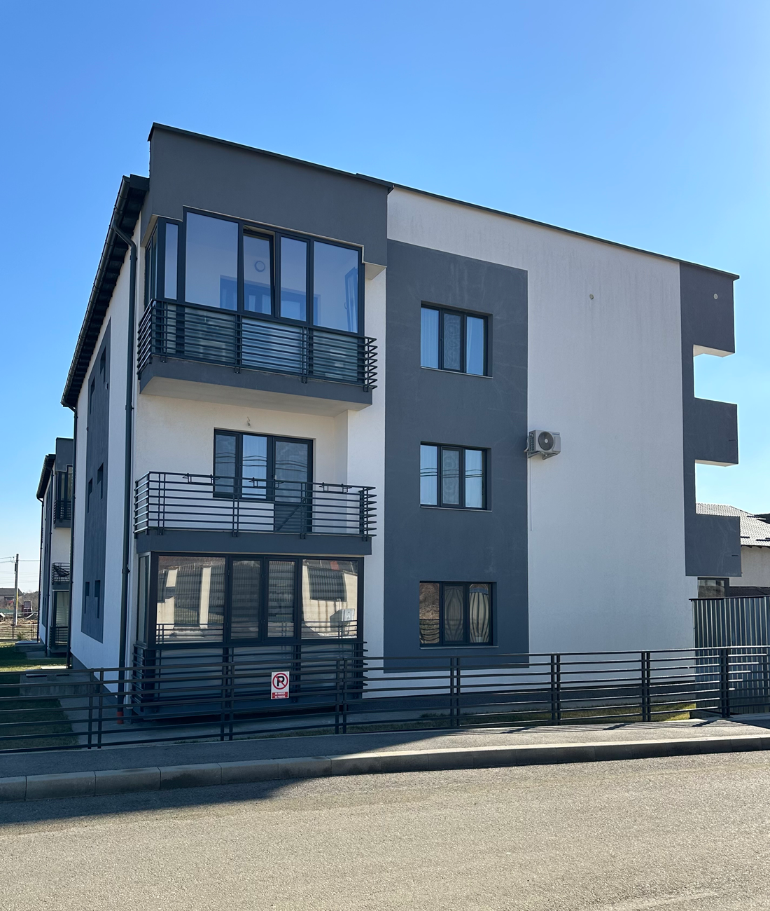 Imobile noi cu trei camere în Proiectul Residential Tancodrom Pitești